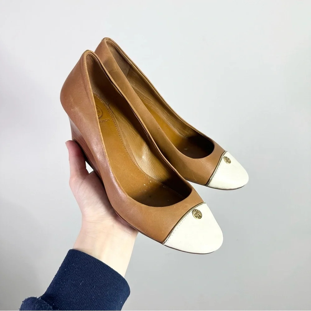 Tory Burch Brown White Leather Round Toe Stacked Wooden Wedge Heels